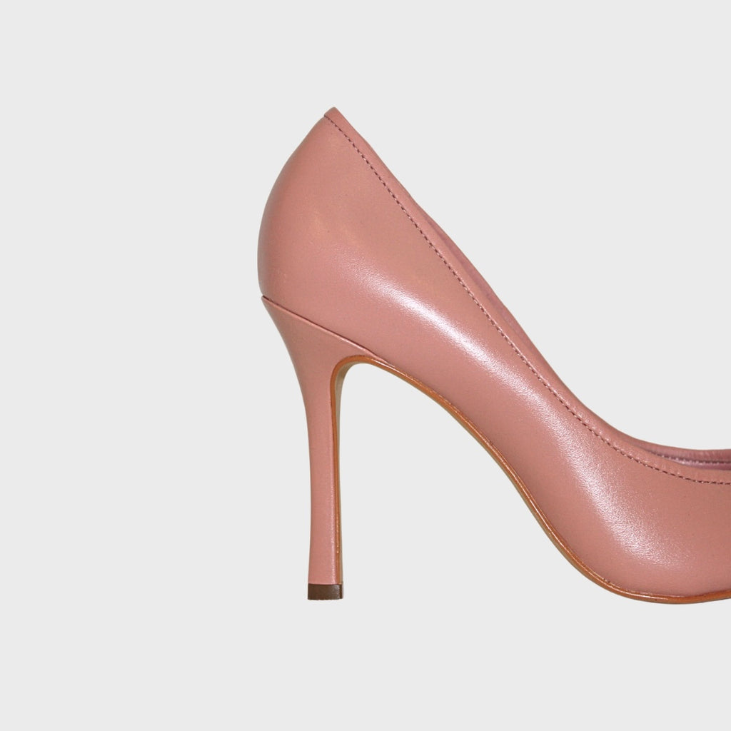Butterfly Detail Pump
