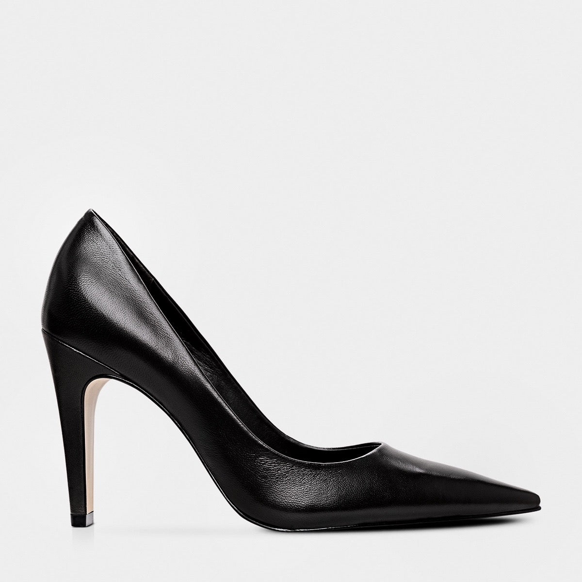 Classic Wide Heel Pump