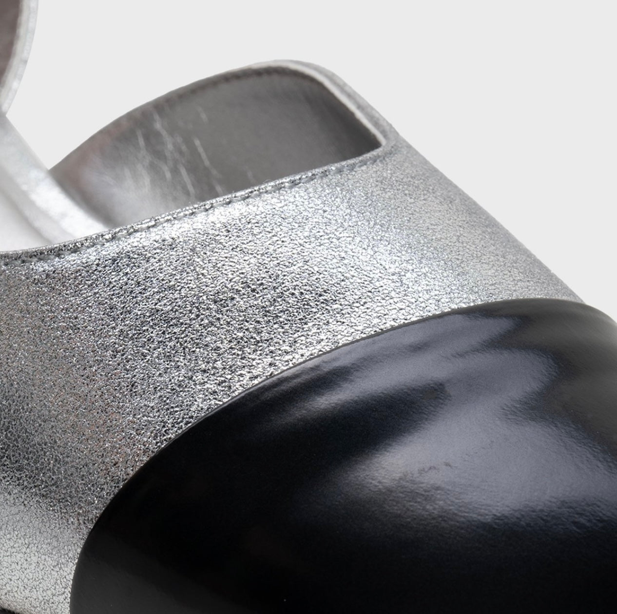 Bicolor Slingback Flat