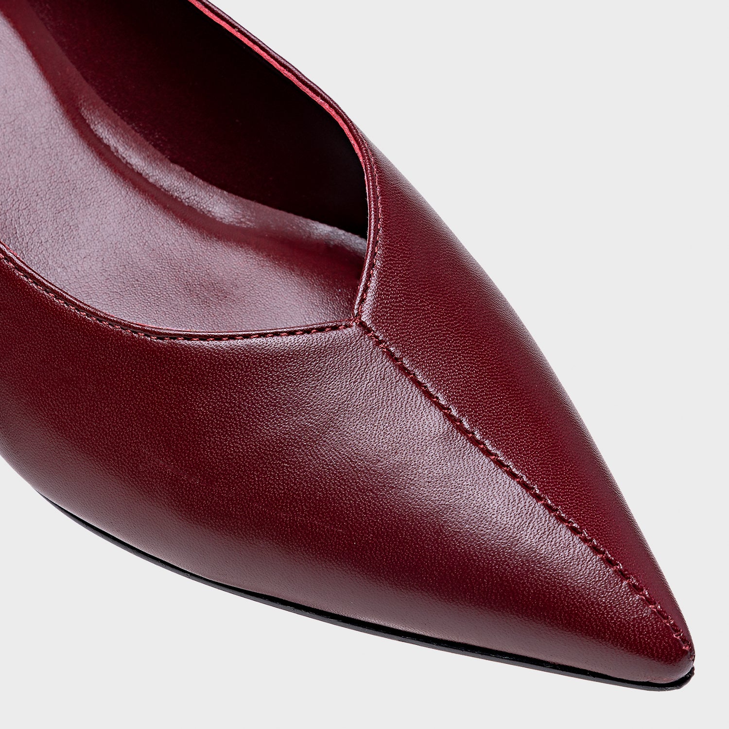 Modern Kitten Pump